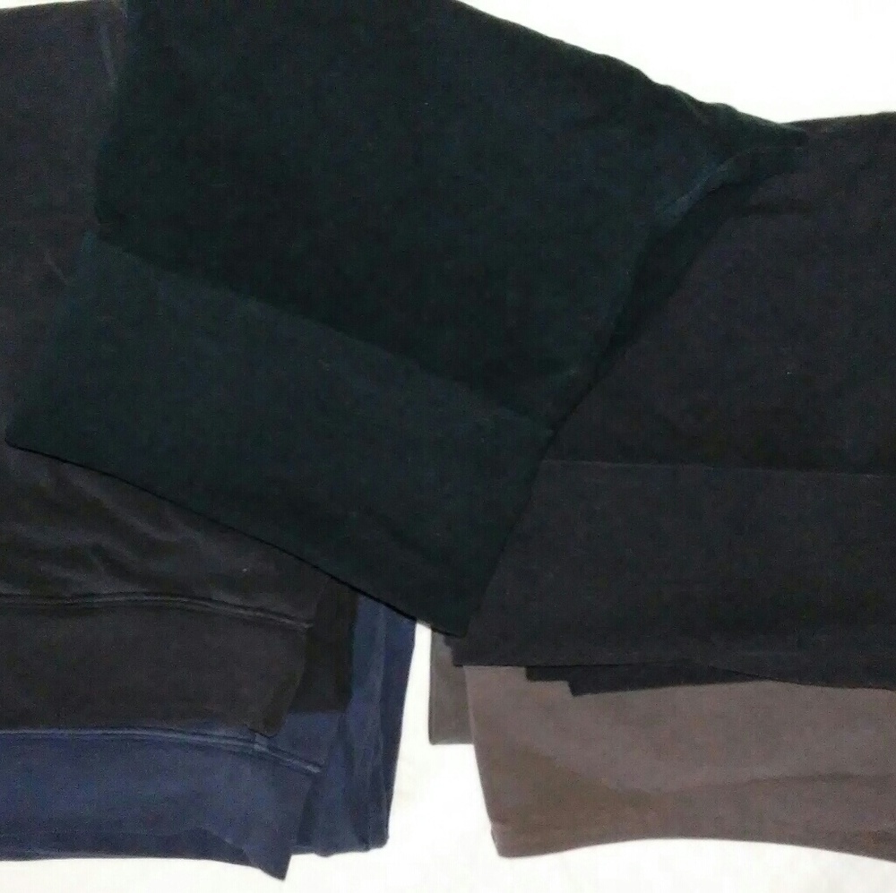 **SOLD**Yoga pants bundle *ADD TO BUNDLE FOR $3*